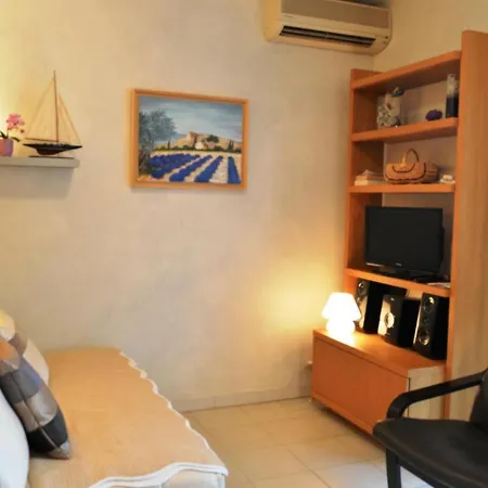 Apartment Studio Antibes, 1 Piece, 3 Personnes - Fr-1-252-89