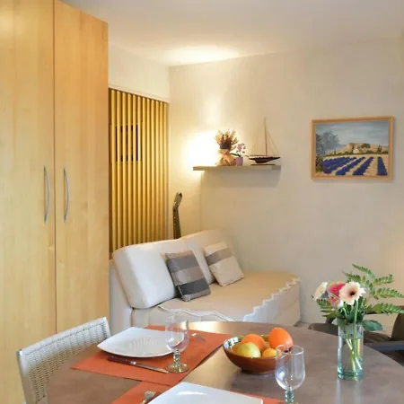 Apartment Studio Antibes, 1 Piece, 3 Personnes - Fr-1-252-89